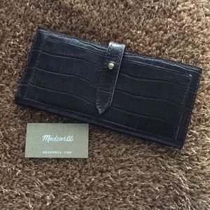 Madewell post wallet croc embossed in dark coffee